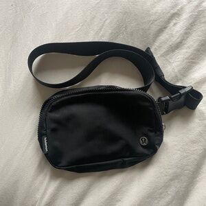 Lululemon Everywhere Belt Bag 1L Black Silver Logo
